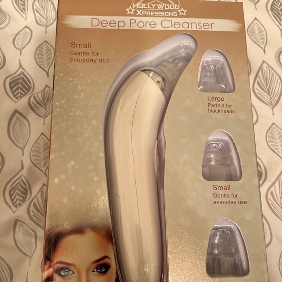 Face cleanser - Picture 2 of 4